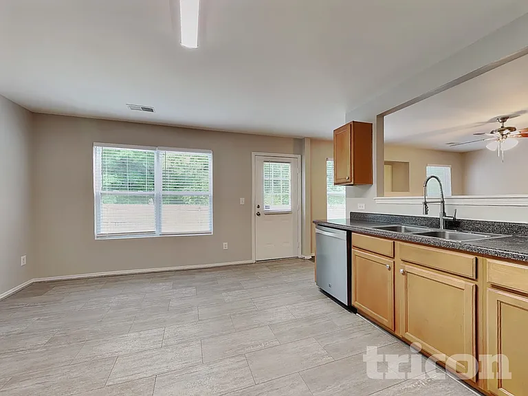 4582 Brimmer Place Dr — Photo 7