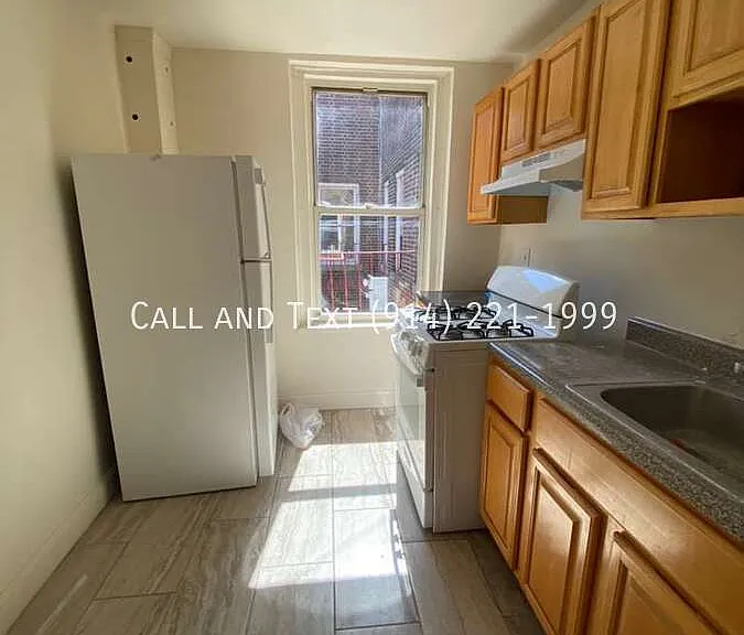 40 Caryl Ave #4B — Photo 2