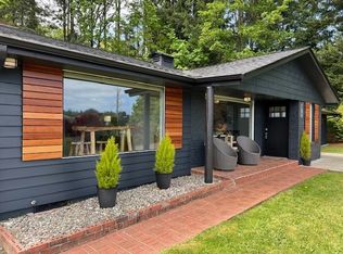 180 Bella Bella Dr, Fox Island, WA 98333