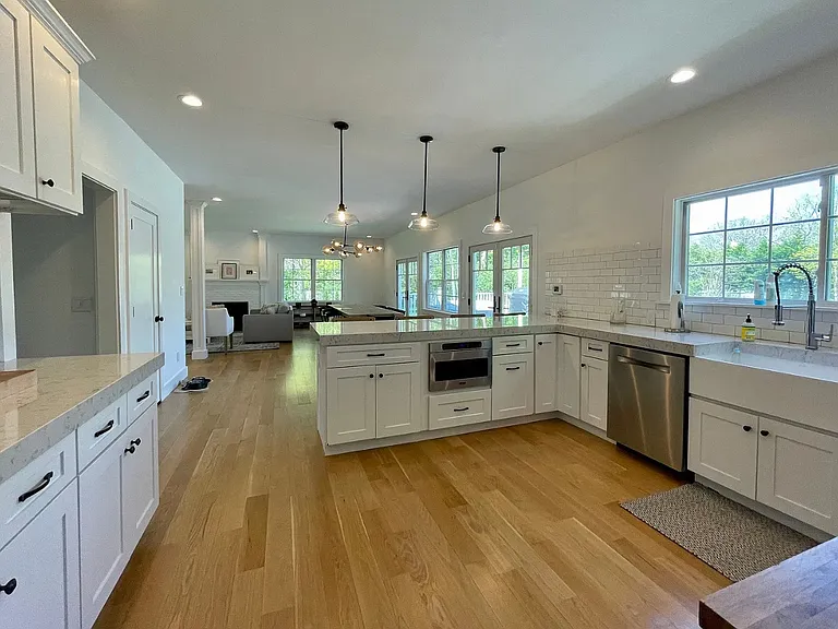 101 Springs Fireplace Rd — Photo 12