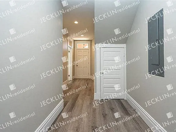 1428 W Clay St #2 — Photo 3
