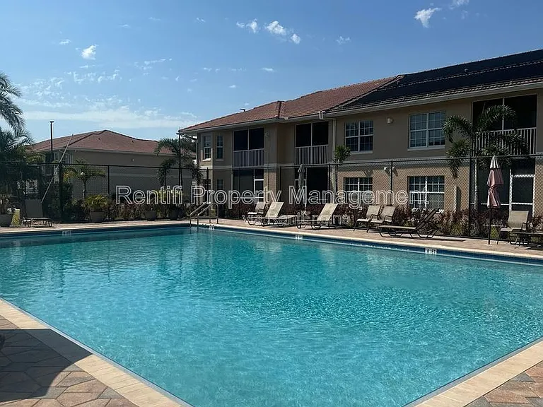8513 Bernwood Cove Loop #208 — Photo 18
