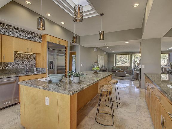 4th image of 6141 N Canon Del Pajaro