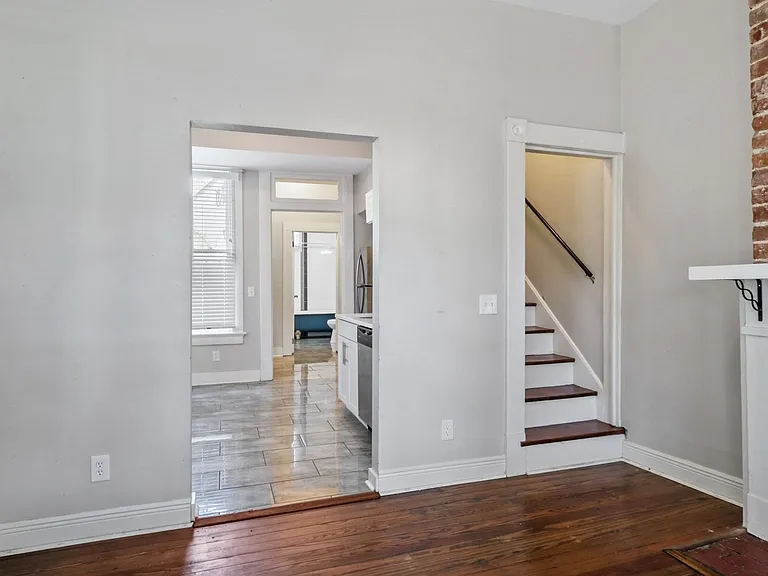 1312 Lincoln St — Photo 6