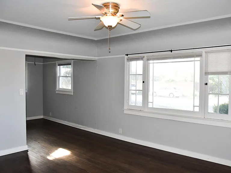 817-819 E Palm Ave — Photo 5