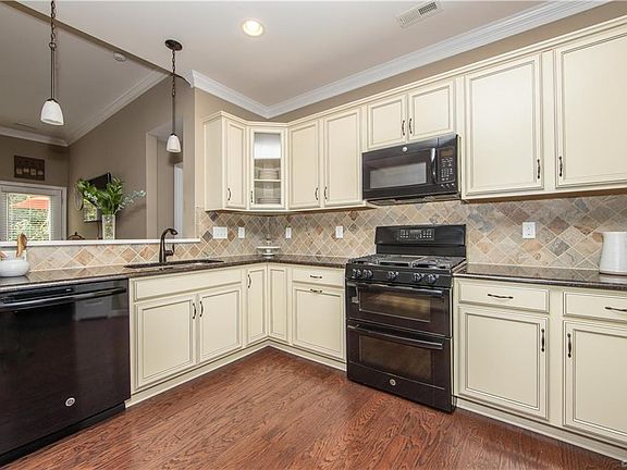 4th image of 8132 Marley Dr #8132