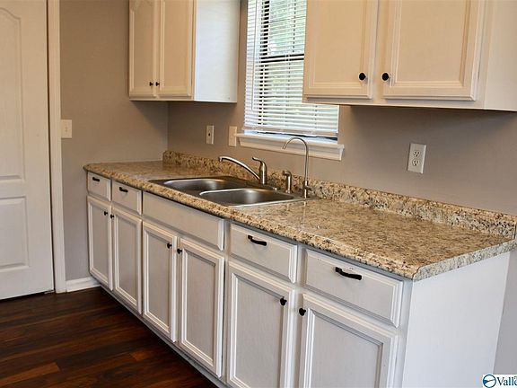 4th image of 2702 Wilson Dr NW