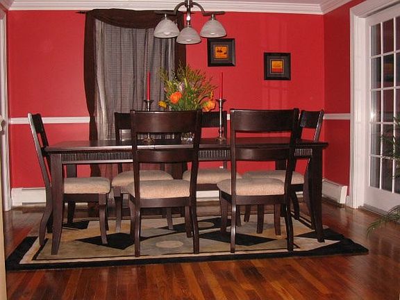 dinning room fron other view