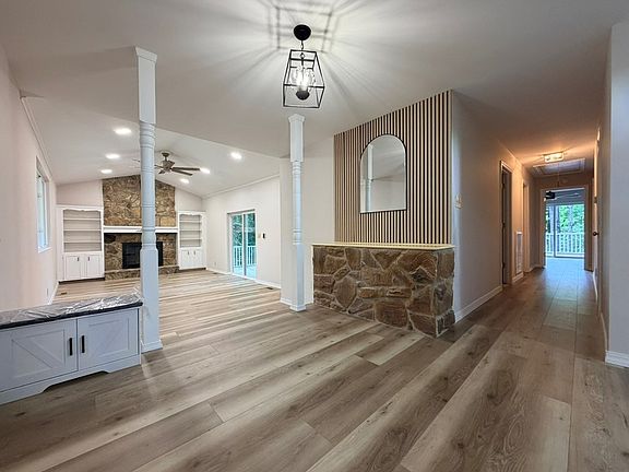 3rd image of 108 Arroyo Ct