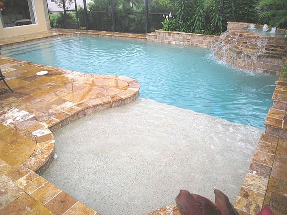 Pool Sunshelf