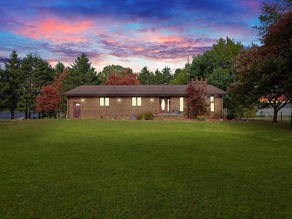 4th image of 2758 County Road 1100 N