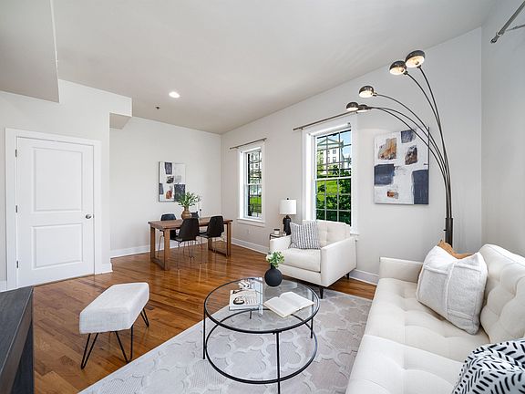 5th image of 473 Newark Ave APT 202