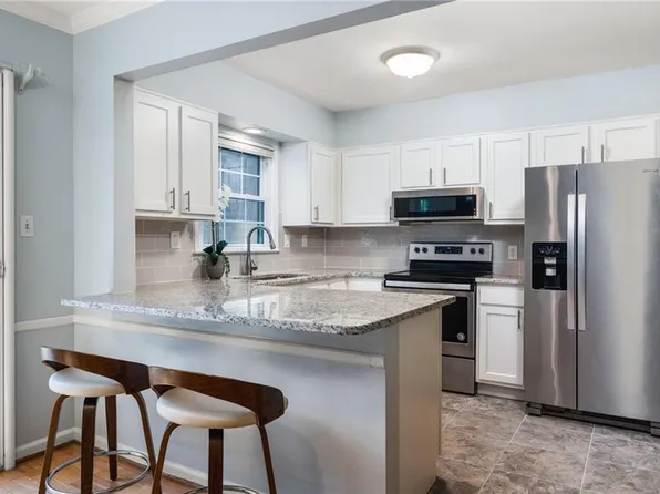 36 Larue Pl NW, Atlanta, GA 30327