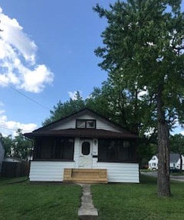 2nd image of 516 Lillian Ct