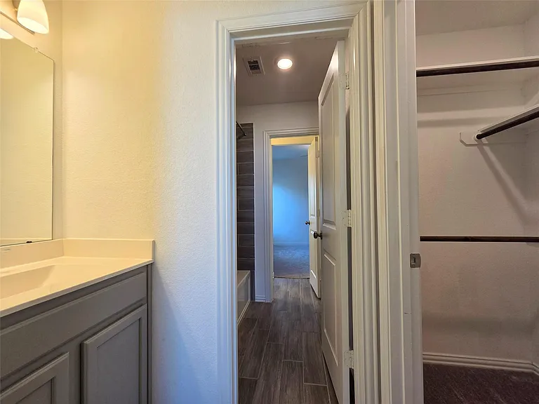 4826 Albany Ridge Ln — Photo 35