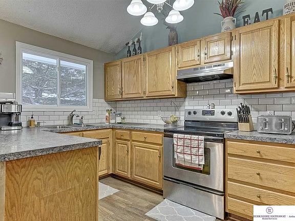 5th image of 4730 N 108th Cir