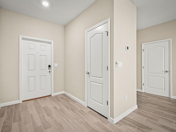 5th image of 2566 Sandy Dune Dr