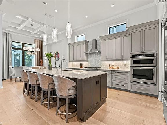 3rd image of 17453 Via Lugano Ct