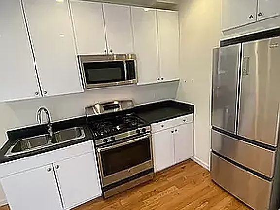 5th image of 559 W 188th St APT 11
