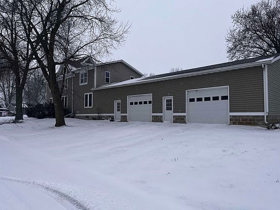 3rd image of 502 W Lincoln St