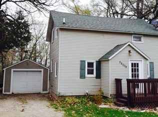 58504 221st St, Austin, MN 55912
