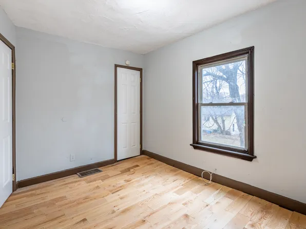 327 Saxton St, Rochester, NY 14606