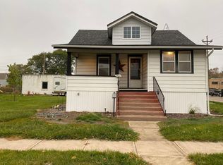 1703 W 3rd St, North Platte, NE 69101