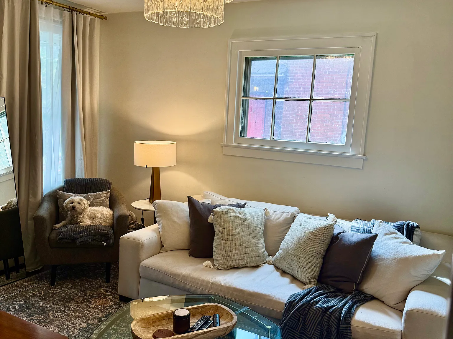 2 bed, 1004 sqft, $2,350 — Photo 2