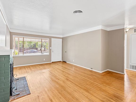 3rd image of 2059 Lernhart St