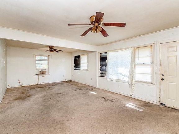 3rd image of 1011 Lona Rester Pl