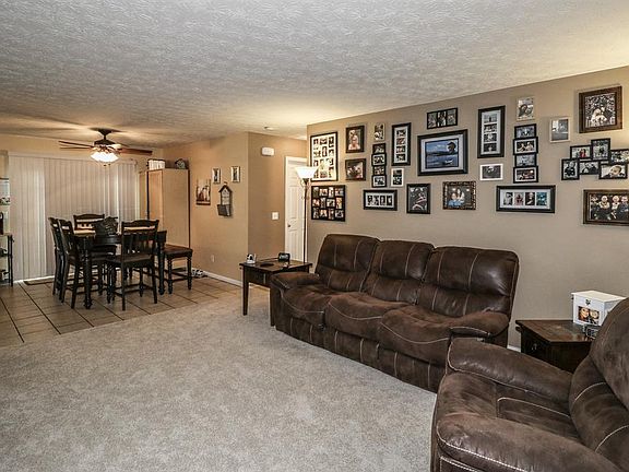 4th image of 500 Meadow Springs Dr