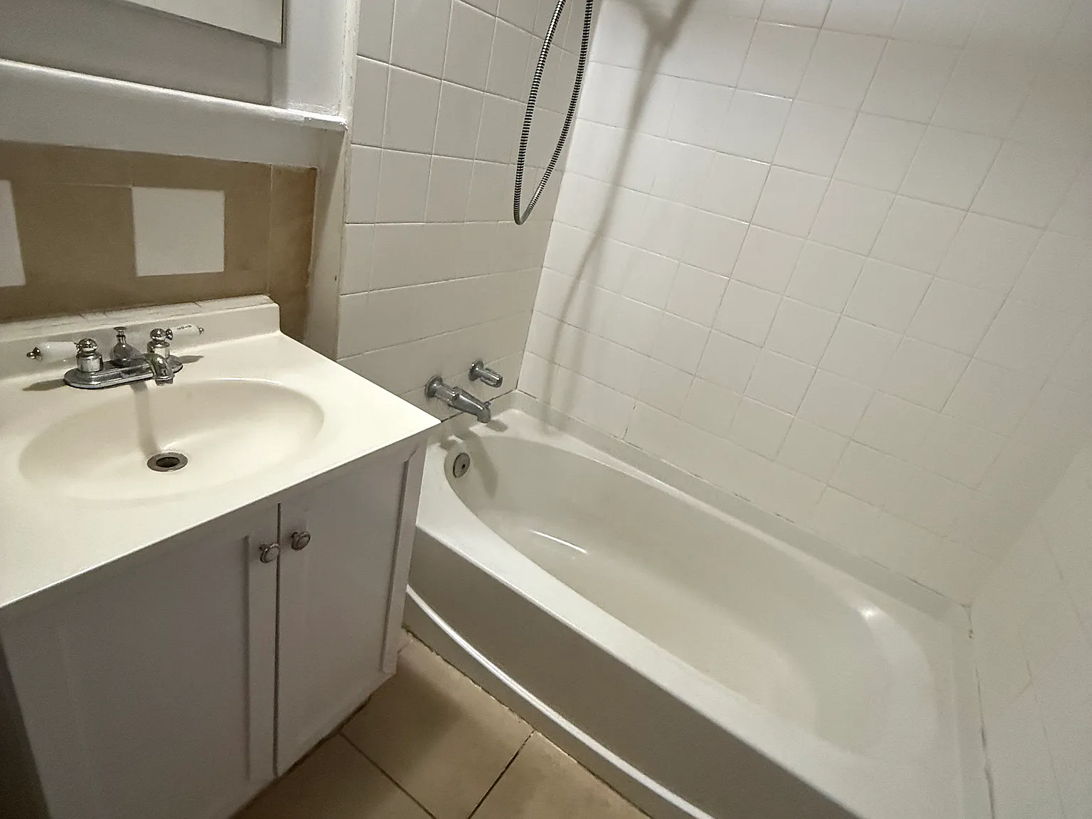 2 bed, 850 sqft, $1,950 — Photo 4
