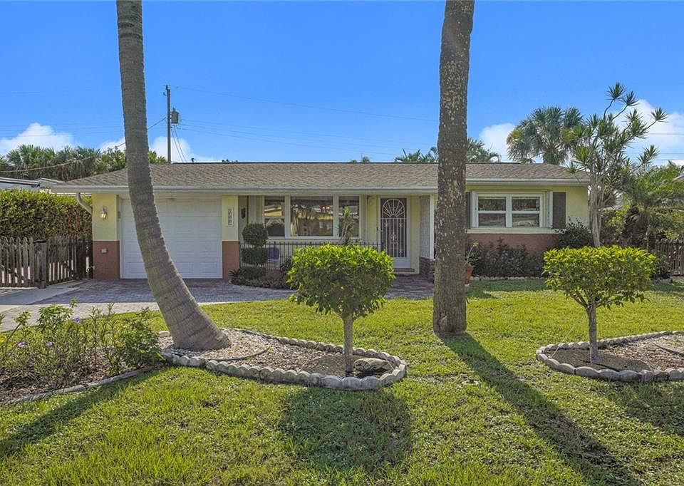 1st image of 3527 NE Jeannette Dr