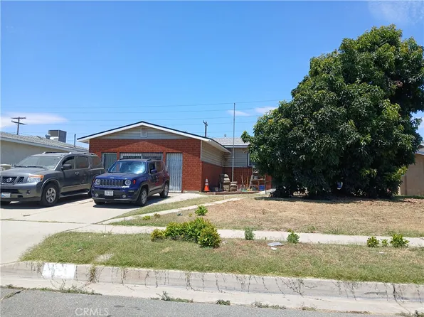 451 Walters St, Colton, CA 92324