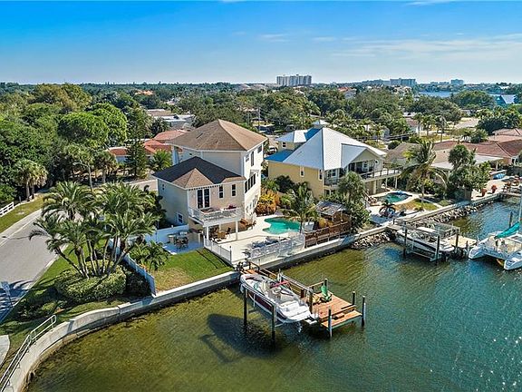 5th image of 1800 Dolphin Blvd S
