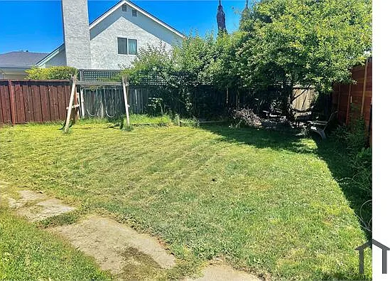 4 bed, 1625 sqft, $4,500 — Photo 3