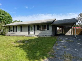 320 Cranes Ln, Ranson, WV 25438