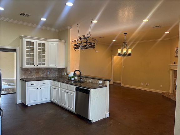 2nd image of 2524 Riders Way