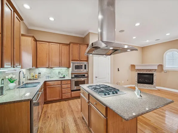 1506 Birdsall St, Houston, TX 77007