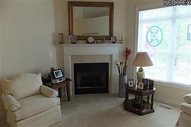 5th image of 271 Rosebury Ct #21