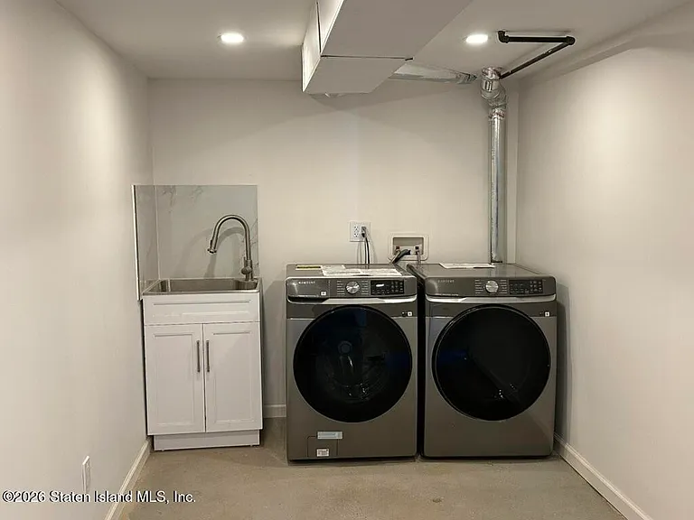 221 Midland Ave — Photo 17
