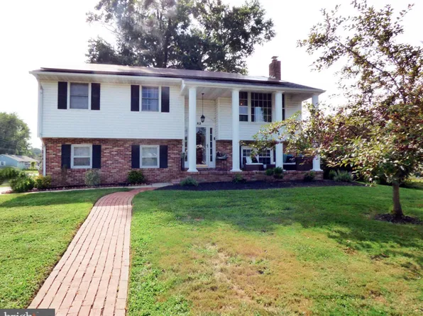 82 Salem Dr, Pennsville, NJ 08070
