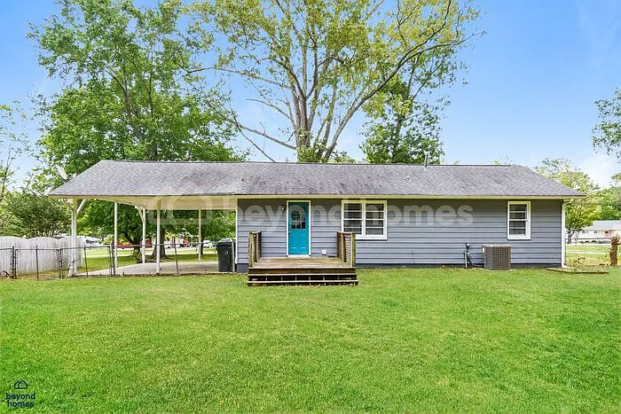 935 James Ave — Photo 15