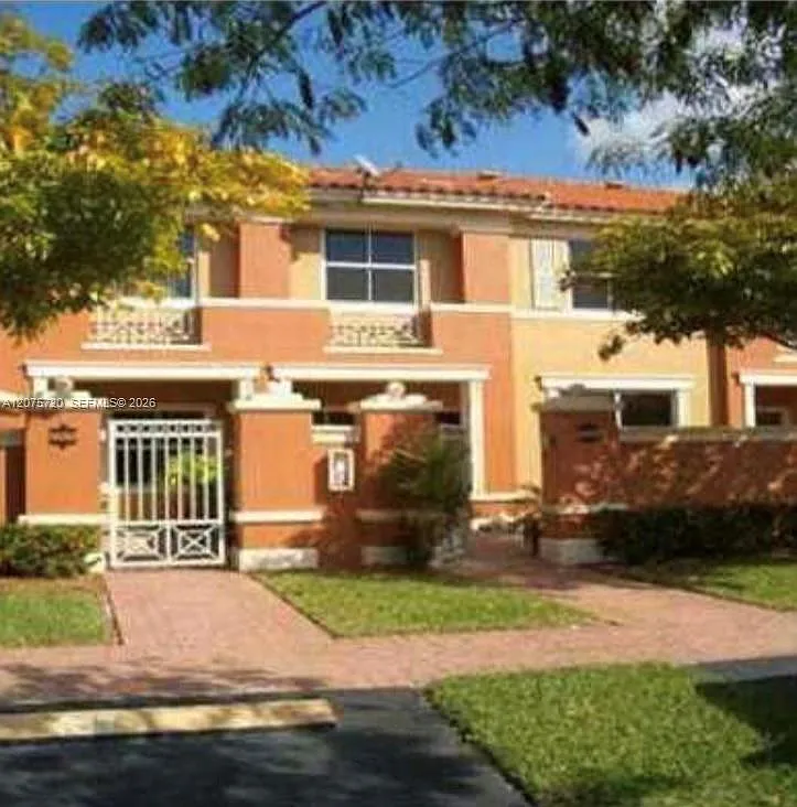 The Gates At Doral Isles — Photo 1
