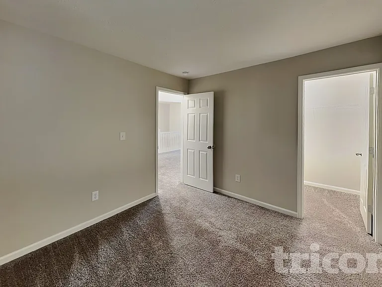 1032 Central Park Blvd S — Photo 10