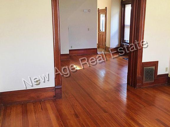 2nd image of 1272 Columbine St APT B