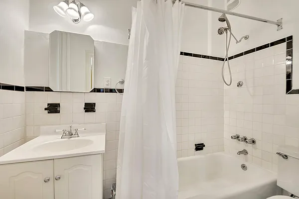 Rented by Compass | media 17