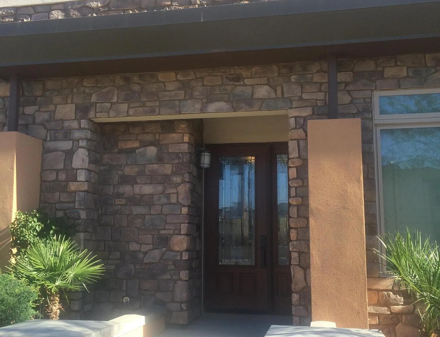 3 bed, 2.5 bath, 1819 sqft, $3,600 — Photo 2