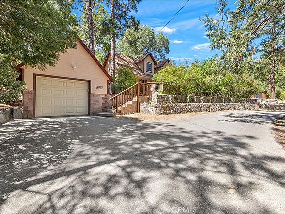 3rd image of 54540 Tahquitz View Dr