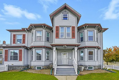 659 Moody St #1 Photo 1